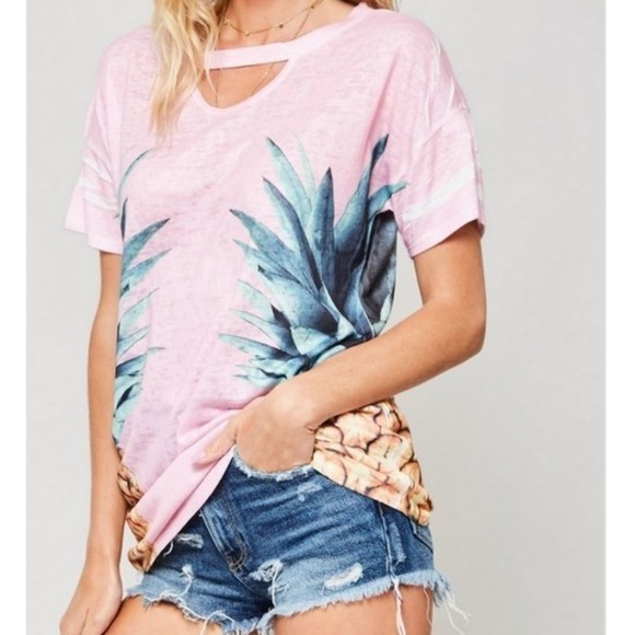 boutique Tops - 🌿PINEAPPLE  TOP🌿